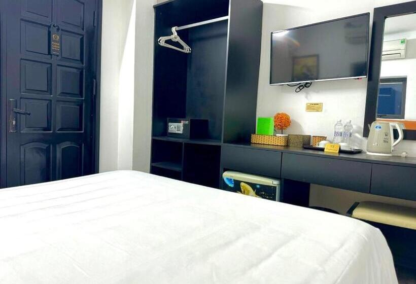Standard room with outdoor bath, Hanoi Elpis