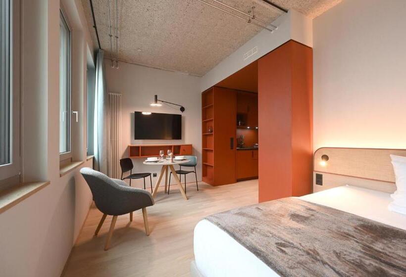 استودیوی سوپریور, Dein Apart München