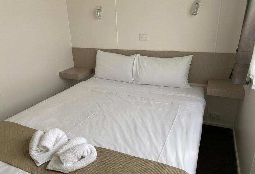 小室, Ingenia Holidays Old Bar Beach