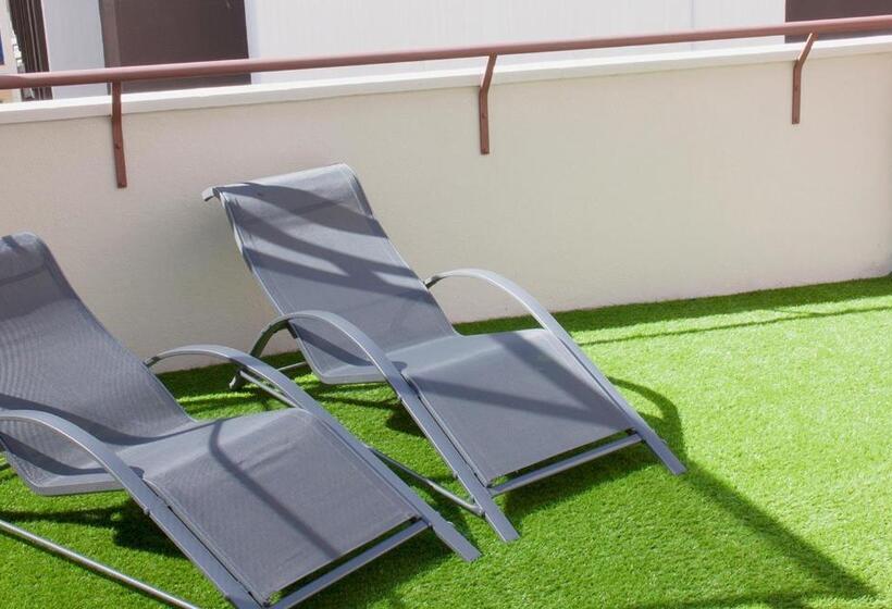 استودیو استاندارد با تراس, Apartamentos Nono By Charming Stay