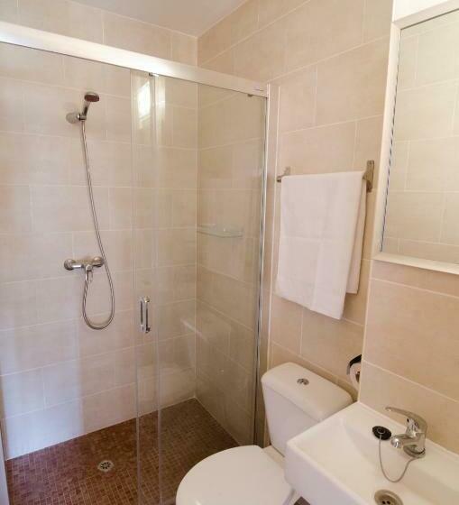 Номер Стандарт, Embat Alberg Juvenil   Hostel
