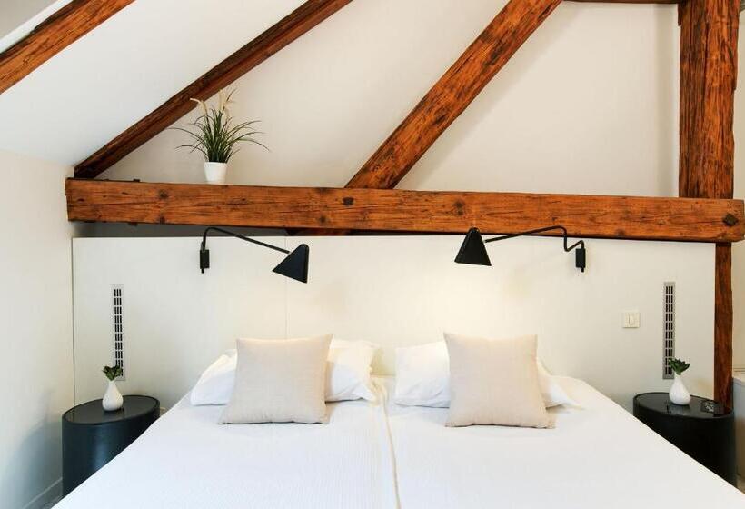 4인용 스탠다드 룸, Art Hotel Like