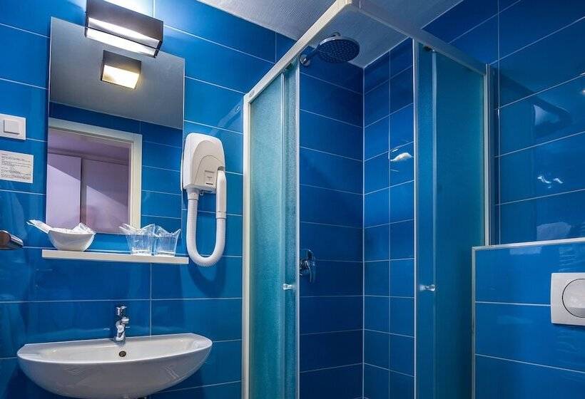 اتاق استاندارد, Art Hotel Like