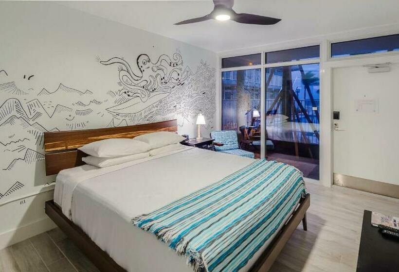 בקתה סטנדרטית, Plunge Beach Resort