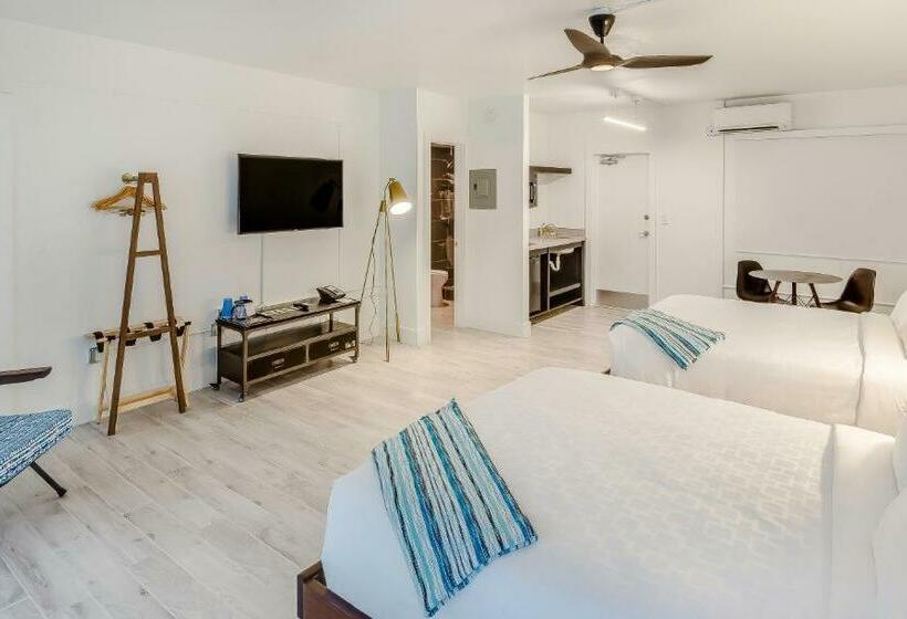 בקתה סטנדרטית, Plunge Beach Resort