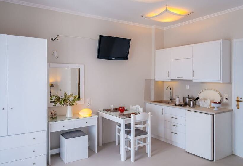 Quarto Estandar, Anita Rooms & Suites Milos