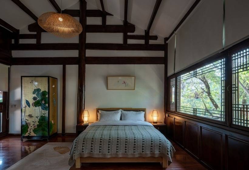 Family Suite, Jun Bo Xuan Boutique
