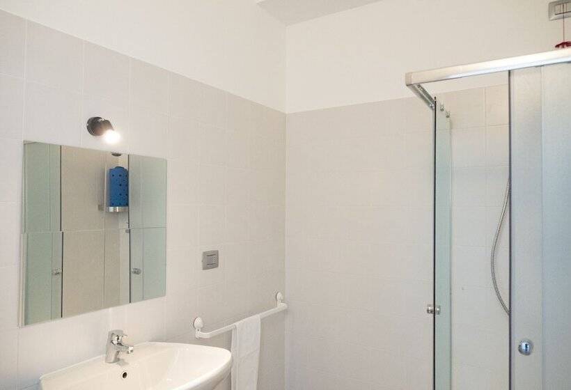 4인용 스탠다드 룸, Lake Como Beach Hostel