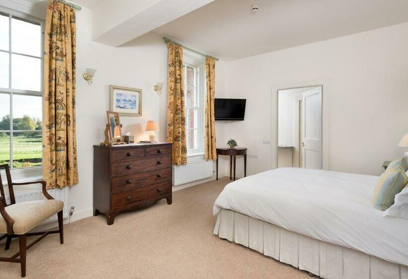 Quarto Superior Vista Montanha, Warwick Hall