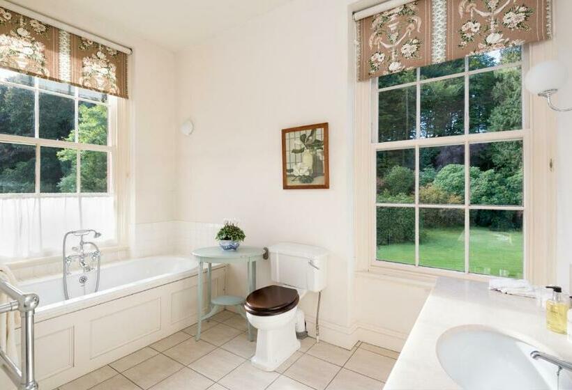 Quarto Estandar Cama King, Warwick Hall