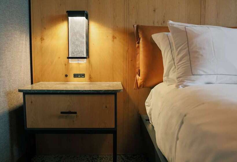 스위트, The Statler Dallas, Curio Collection By Hilton
