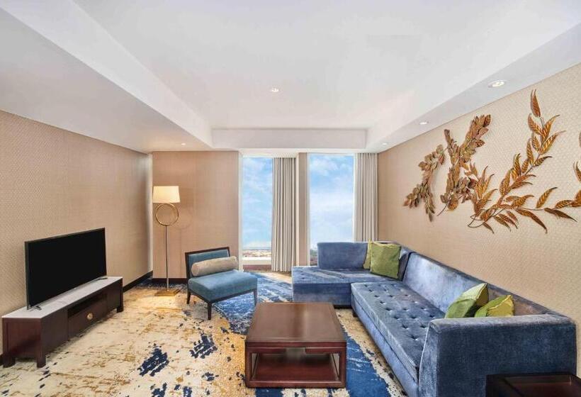 سوئیت کلاب, Vasa Hotel Surabaya