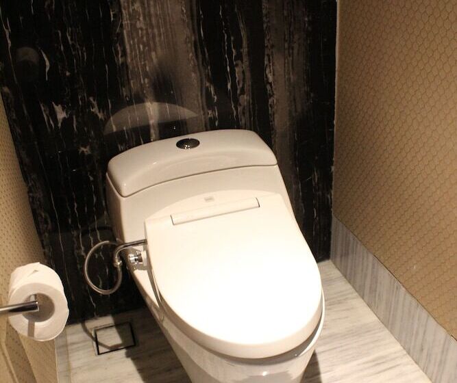 اتاق استاندارد با تخت بزرگ, Vasa Hotel Surabaya
