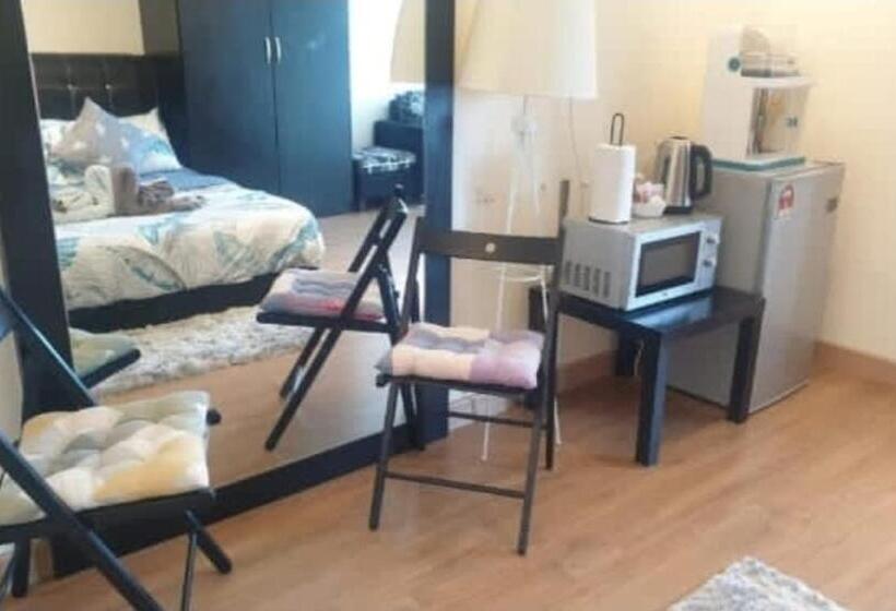 Студия Стандарт, Mlh Premier Suites @ Saville Cheras