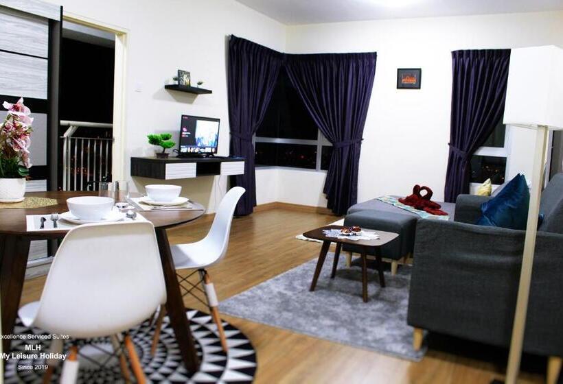 Люкс с Балконом, Mlh Premier Suites @ Saville Cheras