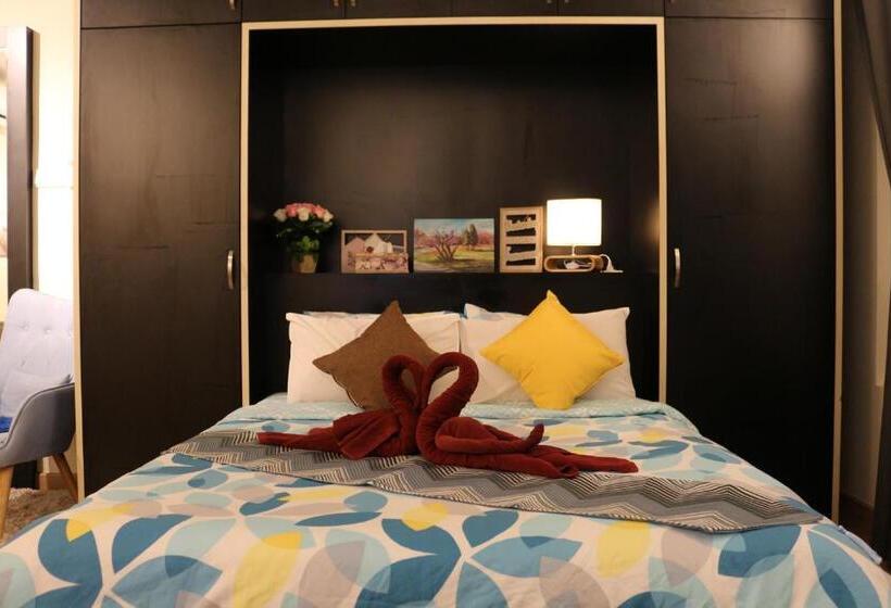 Люкс с Балконом, Mlh Premier Suites @ Saville Cheras
