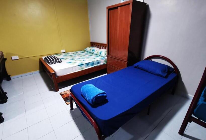 استودیو خانوادگی, Studio Cameron Highlands Mikayla
