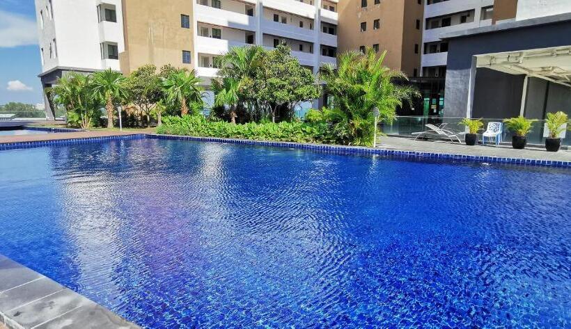 Люкс Вид на Море, Dwharf Seaview Executive Suit Portdickson
