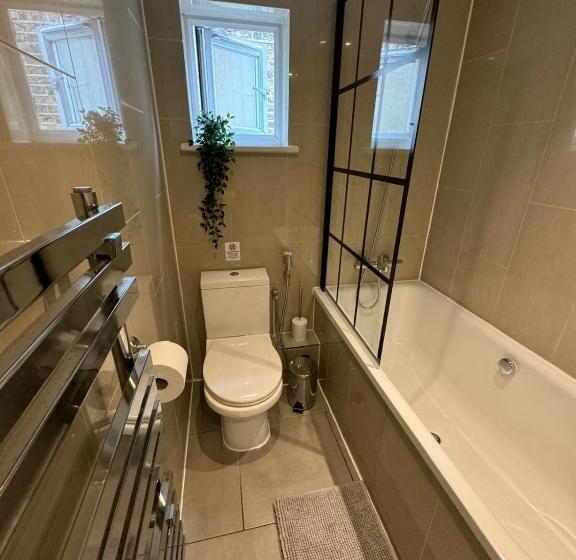 Номер Economy, Brentford Guest Rooms