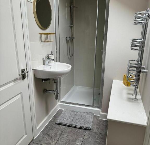 Номер Стандарт, Brentford Guest Rooms