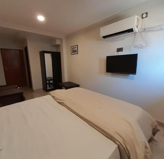 Номер Deluxe, Super Hotel O Dabolim Near Goa International Airport