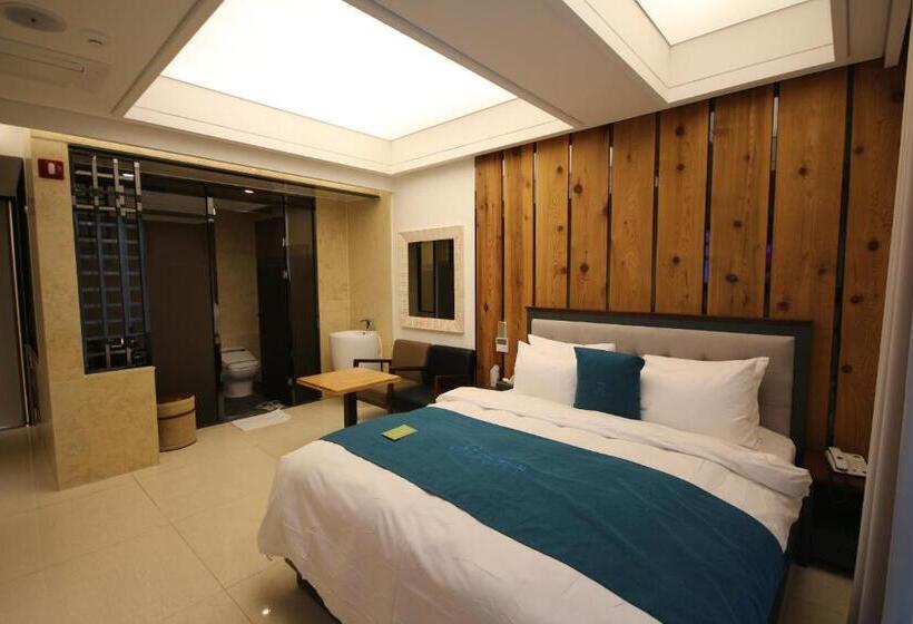اتاق استاندارد, Jb Tourist