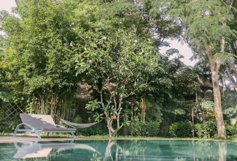 Стандартный Номер Кровать Кинг, La Bōhème Luxury Suites
