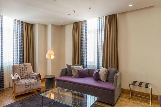 سوییت, Medinem Restaurant Ve Otelcilik