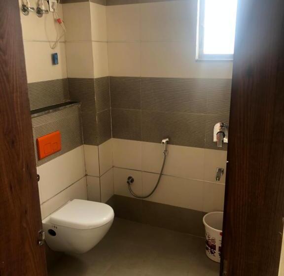 Номер Superior Кровать Кинг, C T Heights Inn