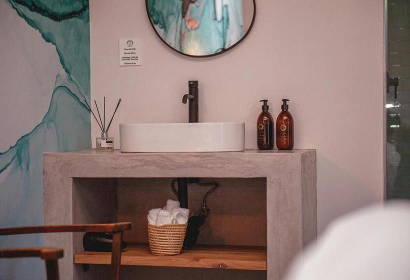 Дом 4 Спальни, Hygge House