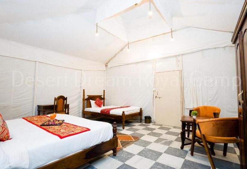 Трехместный Номер Deluxe, Desert Dream Royal Camp With Pool