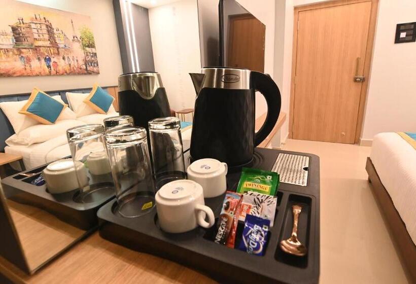 Полулюкс, Kp Hotels