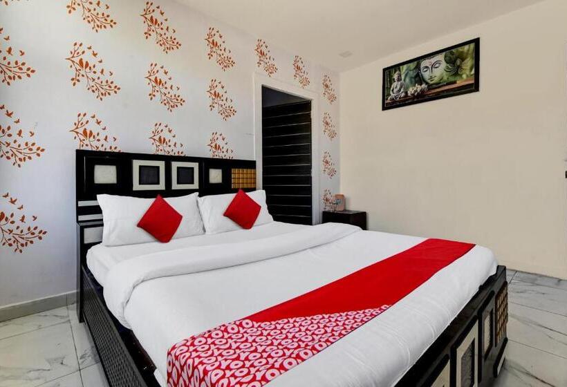 Трехместный Номер Классика, Oyo Hotel Shanti Villa