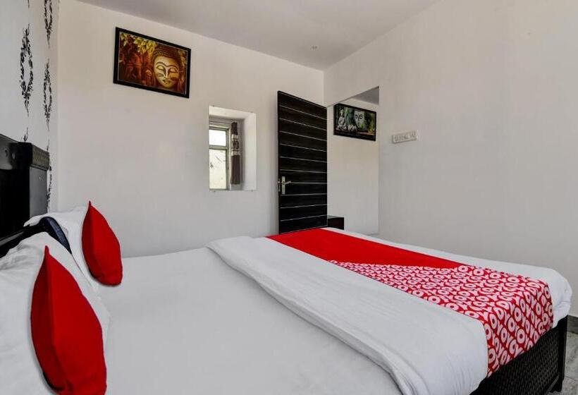 Трехместный Номер Классика, Oyo Hotel Shanti Villa