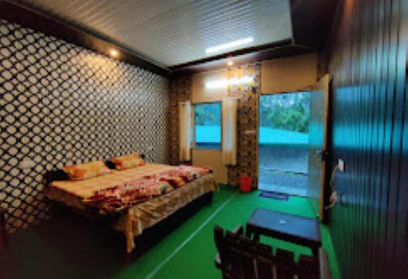 Семейный Номер, Narayan Valley Resort , Sonprayag