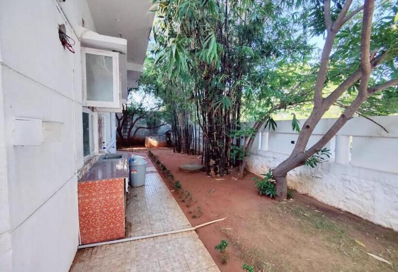 חדר סטנדרט, Golden Retriever Villa By Phr