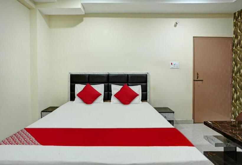 Номер Стандарт, Oyo Flagship Hotel Luxury Inn