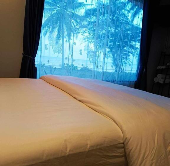 Стандартный Номер Кровать Кинг, บ้านระเบียงเลหลังสวน Room B