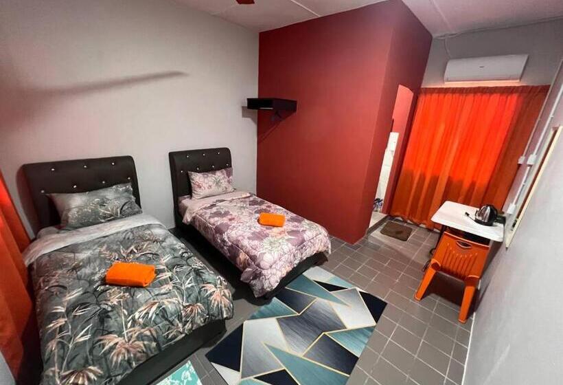 Номер Стандарт, Putra Sentosa Retreat Camp, Sematan