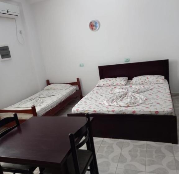 اتاق استاندارد, Dane Apartment
