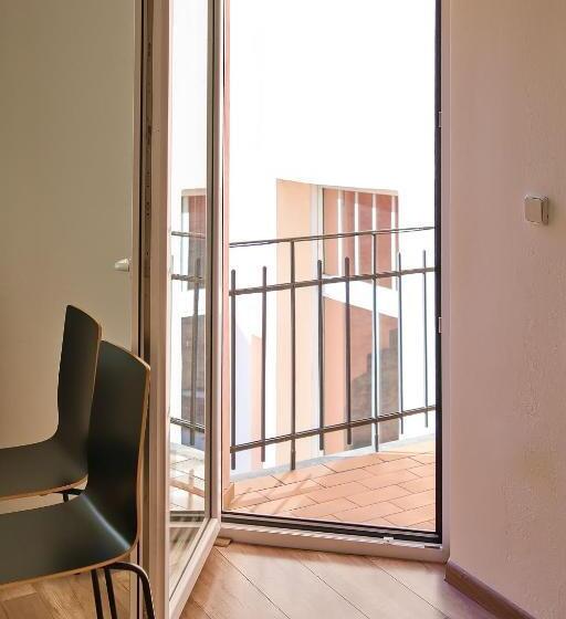 חדר סטנדרט לארבעה, Stodolní Apartment