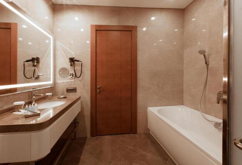 غرفة سوبيريور ثلاثية, Movenpick Winter Park Baku