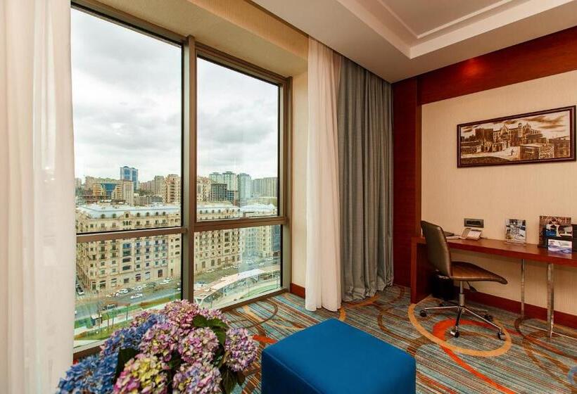 غرفة بريميوم رباعية, Movenpick Winter Park Baku