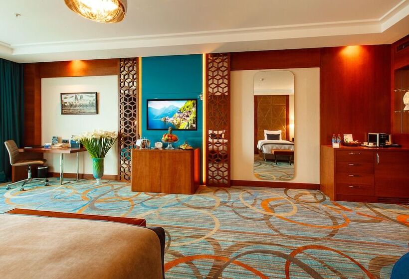 اتاق سوپریور سه تخته, Movenpick Winter Park Baku