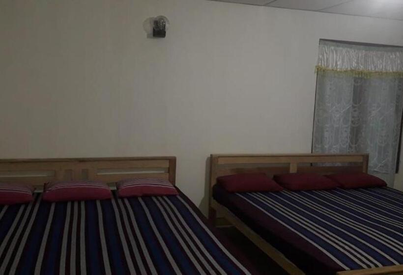 اتاق استاندارد سه نفره, Anuhas Family Resort & Water House
