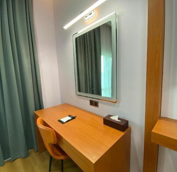 Стандартный Номер Кровать Кинг, Kapalai