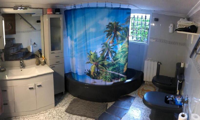 Четырехместный Номер Стандарт, Escuela De Surf Waves Sound   Alojamiento Compartido