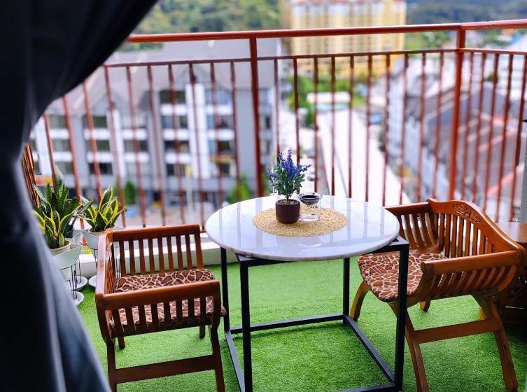 آپارتمان 3 خوابه, D Elegant Suite   Emerald Avenue