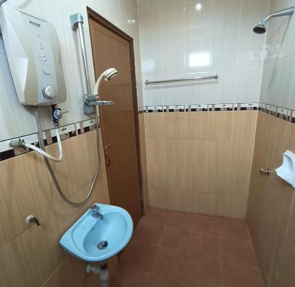 سوییت خانوادگی, Oyo 90868 Oba
