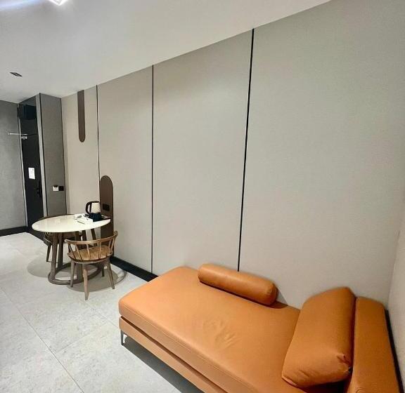 エクゼクティブスイート, Urban Inn, Serai Wangi